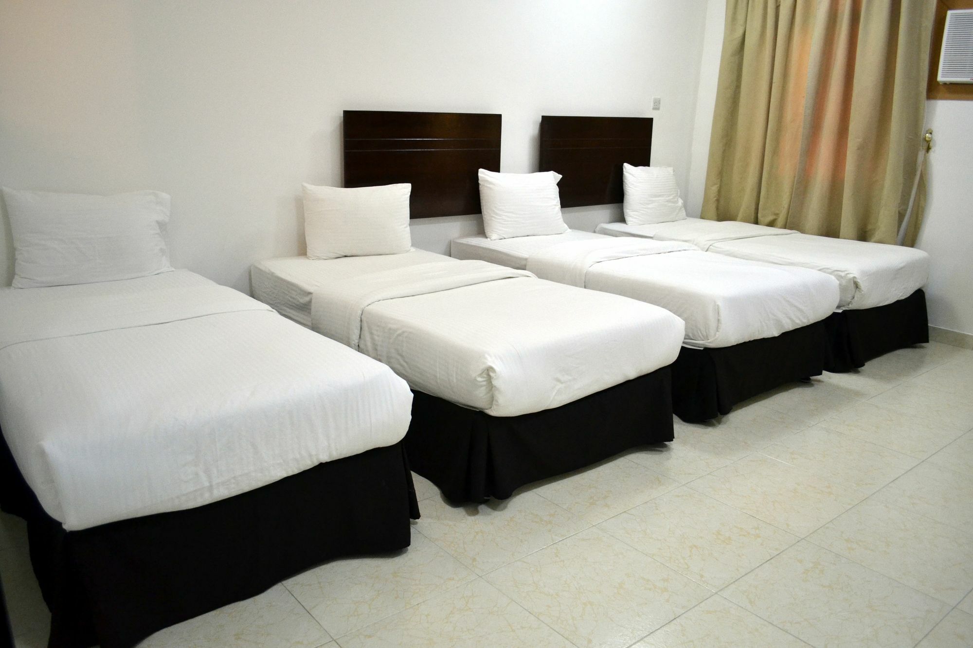 Star Emirates Furnished 2 Appartement *